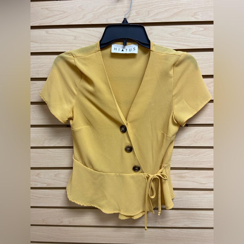 NEW HIATUS WOMEN FASHIONABLE BLOUSE SIZE SMALL